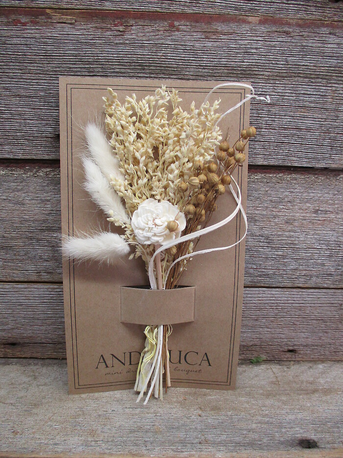 Ivory Wildflower Mini Bouquet
